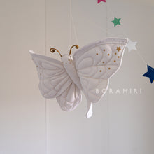 Charger l'image dans la galerie, PAPILLON REVEUR-SUR COMMANDE