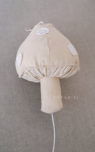 Charger l'image dans la galerie, PETITE VEILLEUSE CHAMPIGNON - SUR COMMANDE