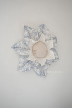 Charger l'image dans la galerie, JONQUILLE RÊVEUSE TOILE DE JOUY BLEU