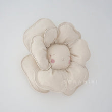 Charger l'image dans la galerie, FLEUR RÊVEUSE IVORY-SUR COMMANDE