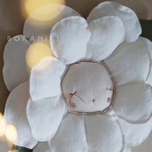 Charger l'image dans la galerie, ROSA RÊVEUSE WHITE-SUR COMMANDE