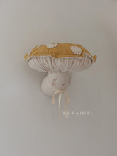 Charger l&#39;image dans la galerie, CHAMPIGNON RÊVEUR MUSTARD
